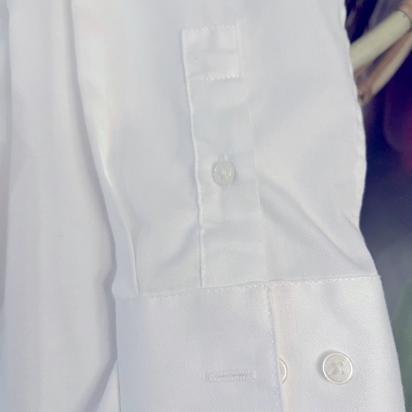 Kids Calvin Klein white long sleeve dress shirt. Size 12. Excellent condition - Picture 5 of 10